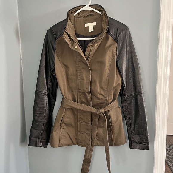 Women’s Jacket - Picture 1 of 5